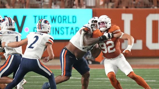 Arch Manning, No. 1 Texas sleepwalk through win over penalty-prone UTSA (College Football)
