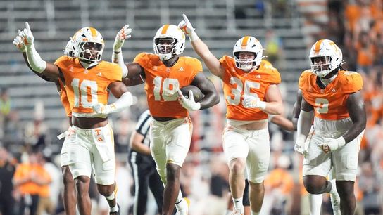 No. 15 Tennessee continues strong start, drubs Kennesaw State (College Football)