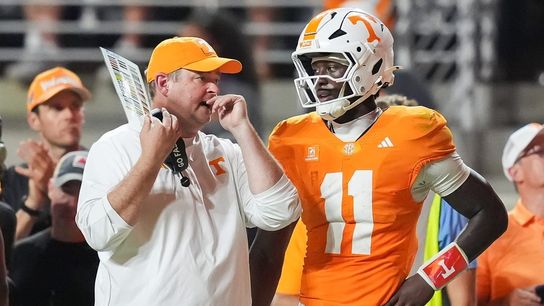 No. 17 Tennessee eager to ignite offense vs. Auburn (College Football)