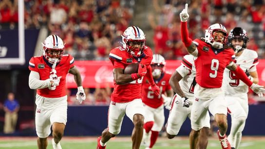 Arizona's Noah Fifita sets school passing mark in rout of Northern Illinois (College Football)