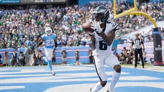 Report: Eagles WR DeVonta Smith (hamstring) to miss multiple games (NFL). Photo by ANDREW NELLES