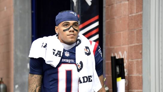 Patriots CB Christian Gonzalez, DT Christian Barmore out vs. Bills (NFL). Photo by Bob DeChiara