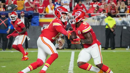 Balanced Chiefs put winless Dolphins in crosshairs (NFL). Photo by Denny Medley