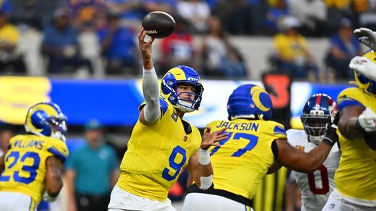 Matthew Stafford fires 4 touchdown passes as Rams cruise past Giants (NFL). Photo by William Liang