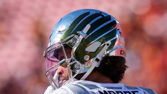 Oregon QB Dante Moore sustained concussion on late hit vs. USC (College Football)