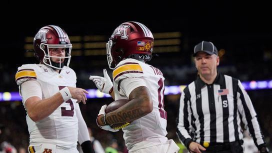 Minnesota goes up early, holds off Washington in Big Ten opener (College Football)