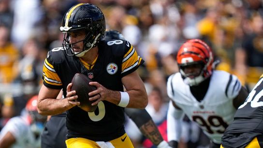 Steelers win shootout to hand Bengals first loss (NFL). Photo by Sam Greene