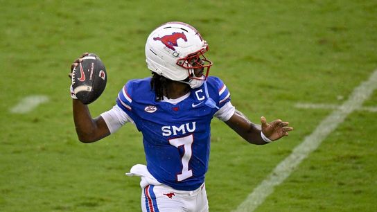 No. 24 SMU quarterback Kevin Jennings seeks more history against Virginia (College Football). Photo by Jerome Miron
