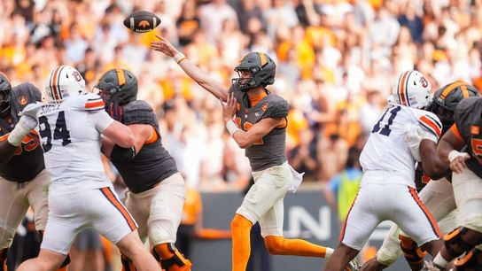 No. 15 Tennessee weighs QB change against Arkansas (College Football)