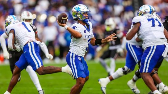No. 24 Kentucky rallies from down 17 to beat South Carolina in OT (College Football)