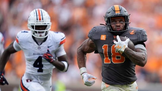 DeSean Bishop, No. 17 Tennessee steamroll Auburn in second half (College Football)