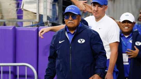 No. 8 BYU hosts No. 2 Notre Dame in first-ever top-10 matchup in Provo (College Football). Photo by Chris Jones