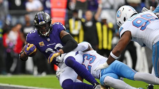 Lamar Jackson exits, Ravens hold on to beat Titans (NFL). Photo by Tommy Gilligan