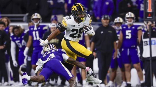 Kamari Moulton runs for 208 yards to lead No. 20 Iowa past Washington (College Football)