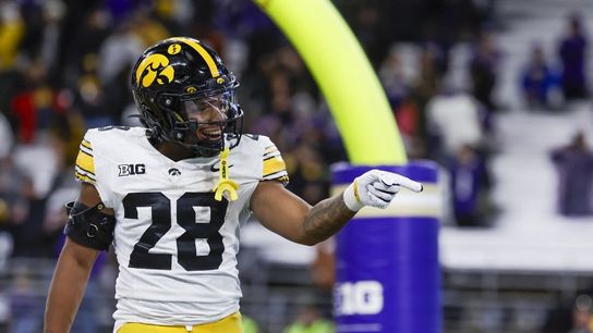 Iowa RB Kamari Moulton done for season due to upper-body injury (College Football)