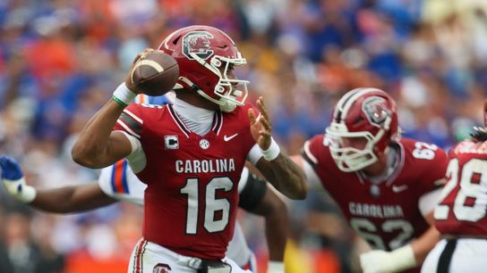 Top 25 roundup: South Carolina hands No. 16 Florida second straight loss (College Football). Photo by Alan Youngblood