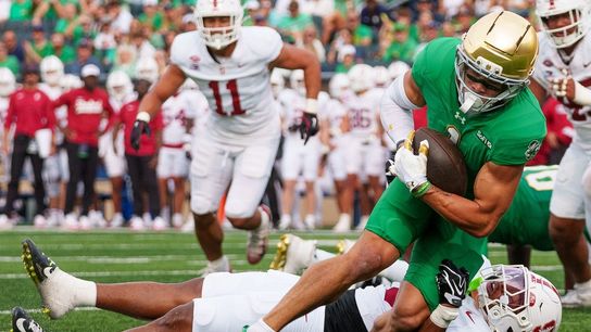 No. 3 Notre Dame reels off big plays, rolls over Stanford (College Football)