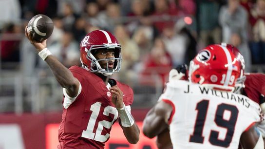 No. 14 Tennessee weighs QB options for showdown with No. 6 Alabama (College Football)