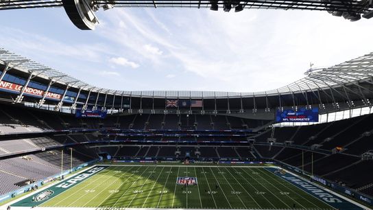 Cam Little drills 57-yard field goal as Jags jolt Eagles in London (NFL)
