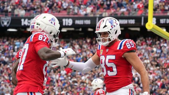 Patriots rout Raiders; Drake Maye (5 total TDs) leads attack (NFL). Photo by David Butler II