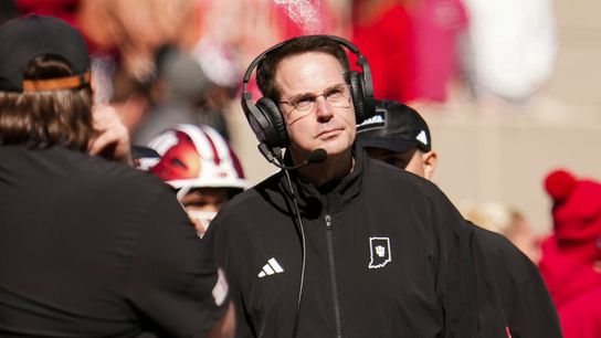 No. 6 Indiana buckles up for Wolverines after Ohio State loss (College Football). Photo by Adam Cairns