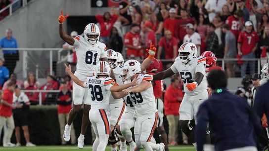 Auburn upsets No. 1 Georgia on game-winning field goal (College Football)