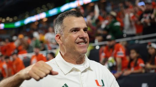 Miami downplays No. 1 ranking heading into matchup vs. Pitt  (College Football). Photo by Sam Navarro
