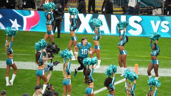 Ka'imi Fairbairn kicks Texans past Jaguars in London (NFL)
