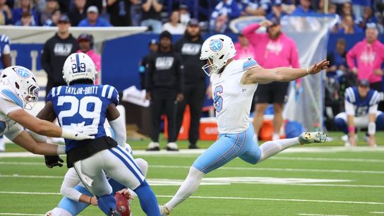 Titans erase Colts' 13-point lead to capture first win (NFL). Photo by Trevor Ruszkowski