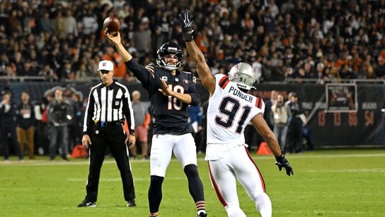 Caleb Williams, Luther Burden III help Bears end Pats' winning streak (NFL). Photo by Matt Marton