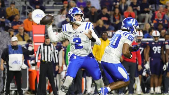 Duke QB Walker Eget returns after apparent hand injury vs. Virginia (College Football)