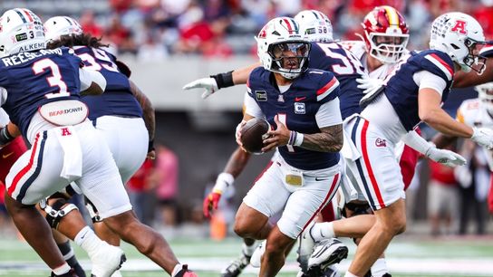 QB Noah Fifita, No. 25 Arizona cruise past Iowa State (College Football)