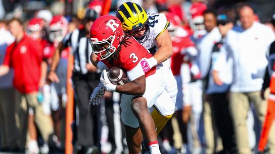 Tommy Carr's two TD runs help Michigan slip past Rutgers (College Football)