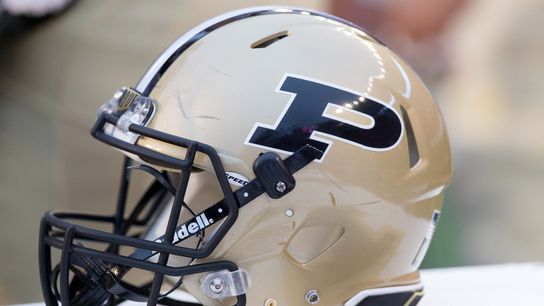 Former Purdue coach Leon Burtnett dies at 78 (College Football)