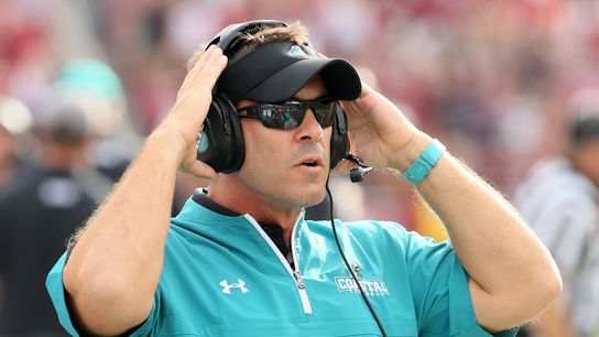 Report: Coastal Carolina, Chadwell close to sealing contract (College Football)