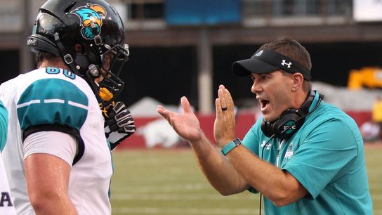 No. 16 Coastal Carolina looks to improve to 9-0 vs. Texas State (College Football)