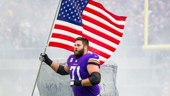 Report: Bengals signing veteran OT Riley Reiff (NFL)