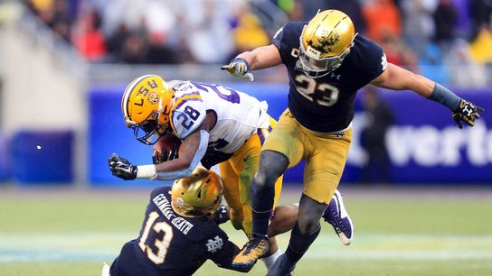 Former Notre Dame LB Genmark-Heath commits to UCLA (College Football)