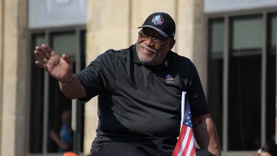 Pro Football Hall of Fame DE Claude Humphrey dies (NFL)