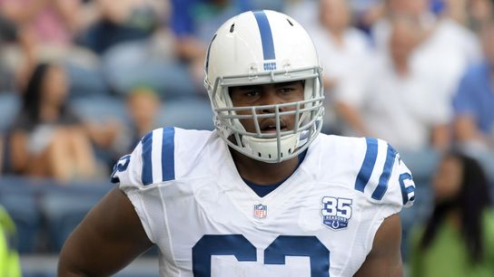 Eagles sign veteran OT Le'Raven Clark (NFL)