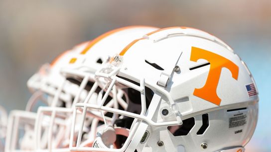 Tennessee suspends LB after animal abuse allegations (College Football)