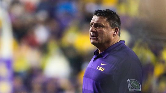 Report: LSU offensive line decimated by COVID-19 (College Football)