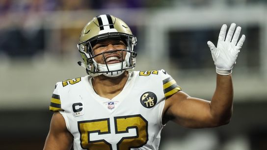 LB Craig Robertson retires after nine seasons (NFL)