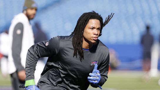 Giants sign WR/TE Kelvin Benjamin, RB Corey Clement (NFL)