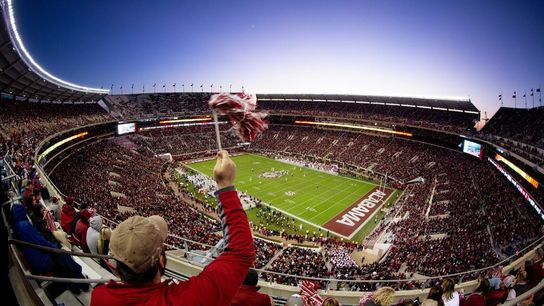 5-star S Caleb Downs commits to Alabama (College Football)