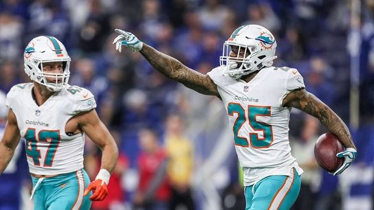 Injury-ravaged Colts sign CB Xavien Howard (NFL)