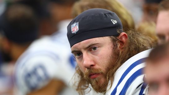 Colts LT Castonzo injures knee vs. Titans (NFL)