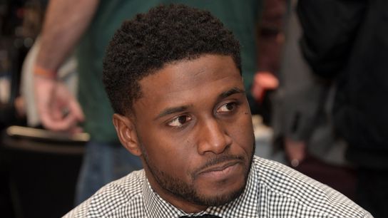 Reggie Bush wants his Heisman Trophy back (College Football)