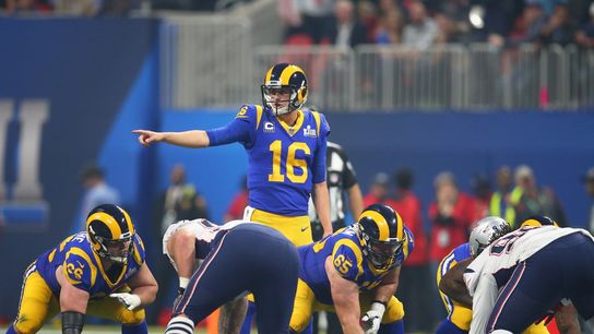 Rams favored to sink surging Patriots' playoff hopes (NFL)