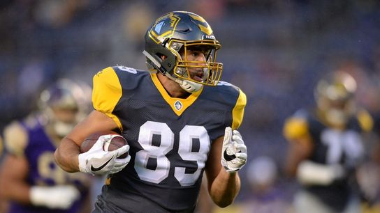 Former Cowboys TE Gavin Escobar dies in climbing accident (NFL)